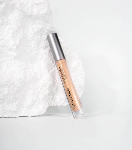 Crema anticearcan, the concealer 45 almond, 4ml - Madara