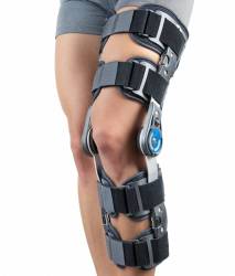 Srt359 Reha - Orteza genunchi postoperatorie reglabila cu articulatii laterale – marime universala, Triamed