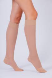 Ciorapi compresivi medicali pana la genunchi VARILEGS (18-22 MmHg), bej - S