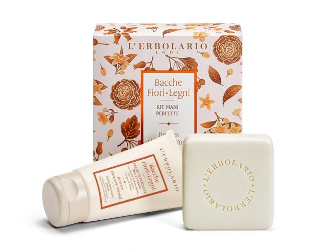 L'Erbolario Pachet Berries Flowers Crema de maini 75ml + Sapun 100g